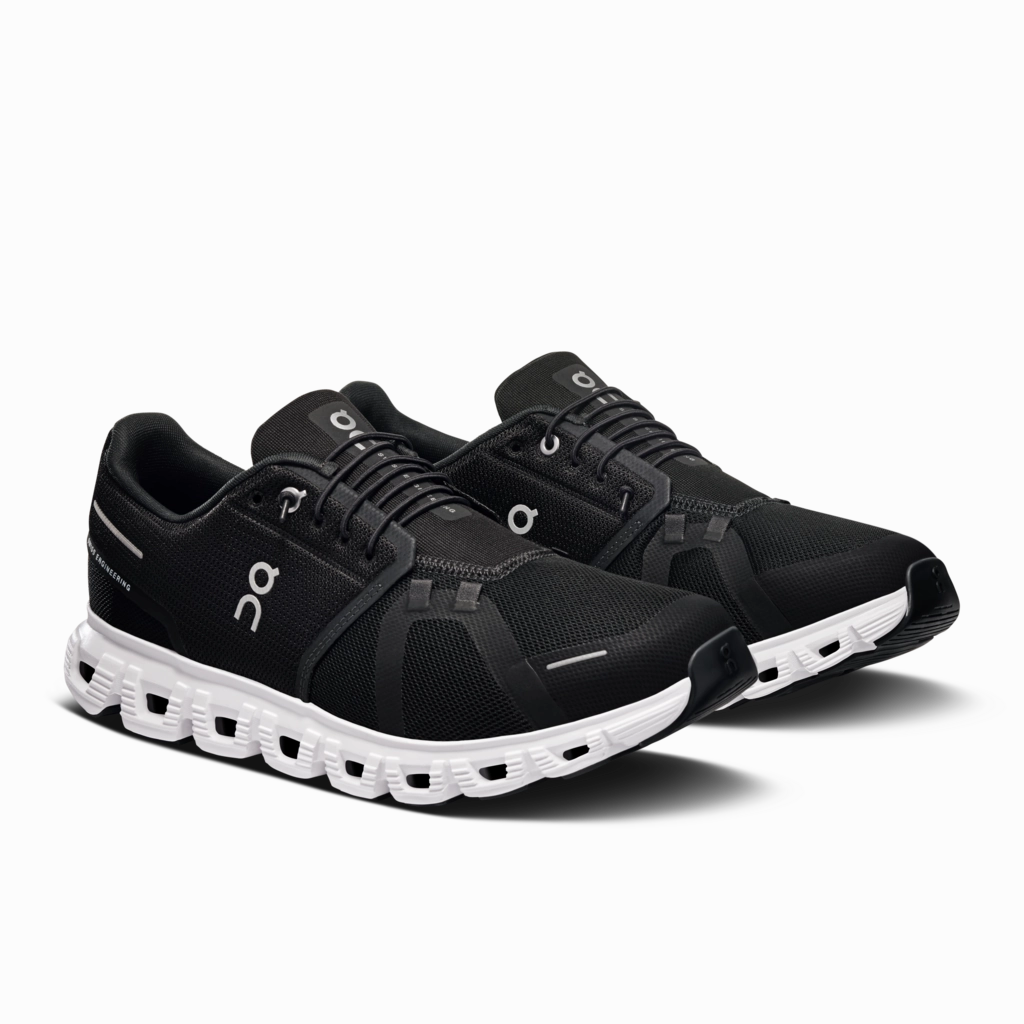 'On Running' Men's Cloud 6 - Black / White Running Shoes In Wide Widths