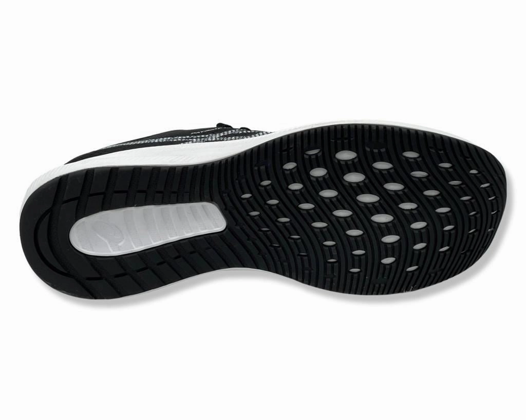 ASICS Patriot 13  Runinng Sneakers in Black & White On Trail Running Shoes