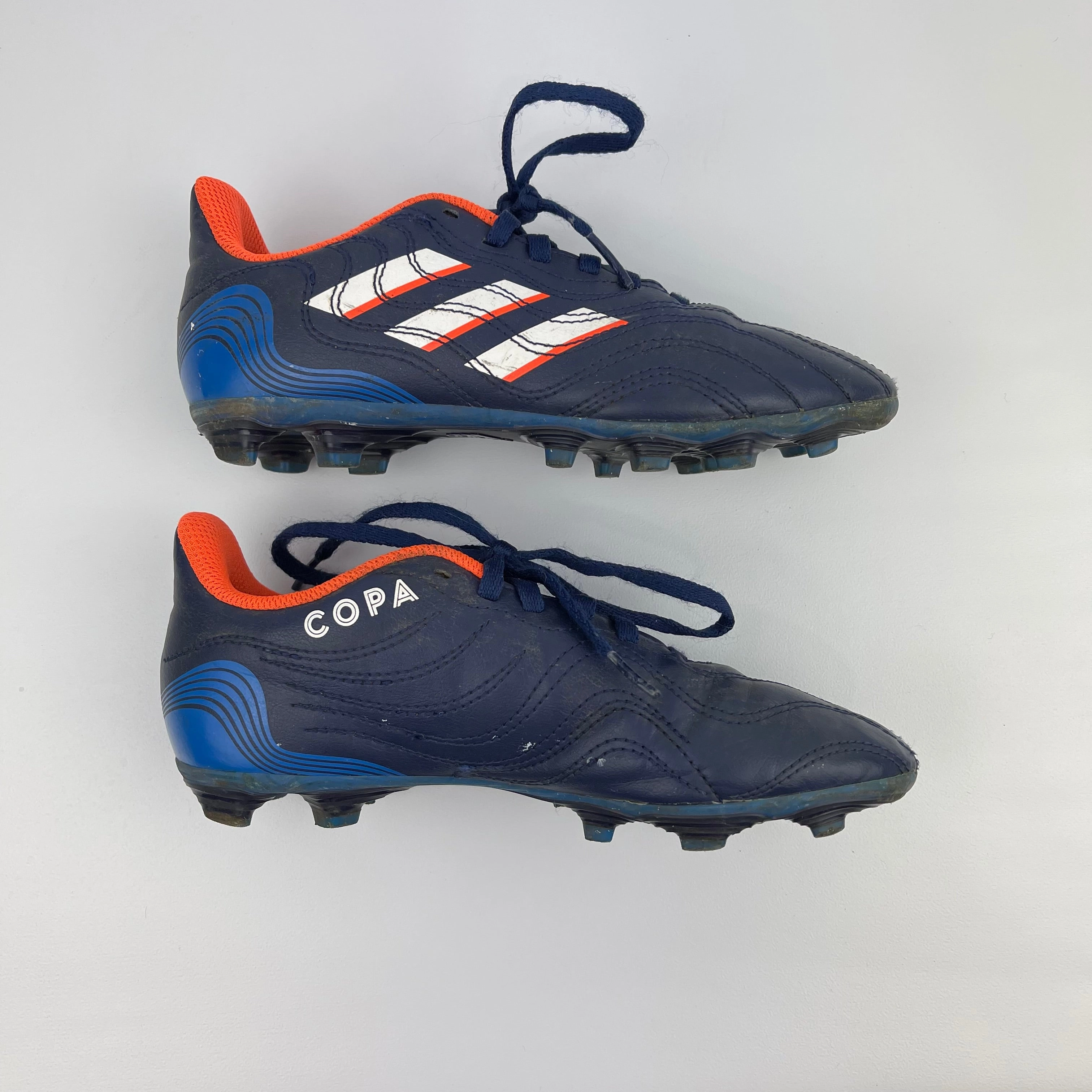 Adidas soccer shoes (2) Adidas Campus Athletic Shoe