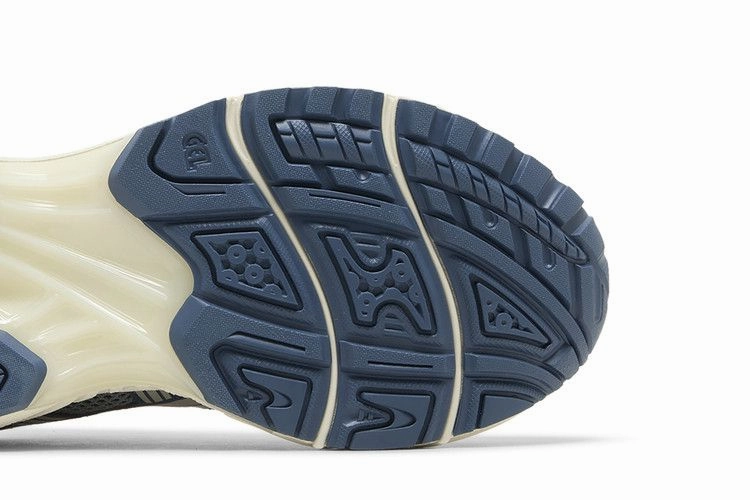 ASICS Gel-Kayano 14 Dark Pewter Seal Grey Asics Stability Shoes Reviews