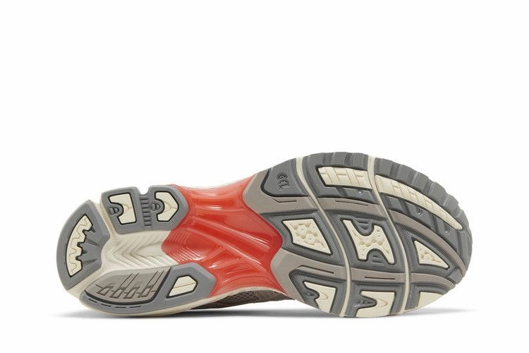 ASICS Gel-Kayano 14 Clay Grey Pure Silver Asics Running Shoes Metaspeed