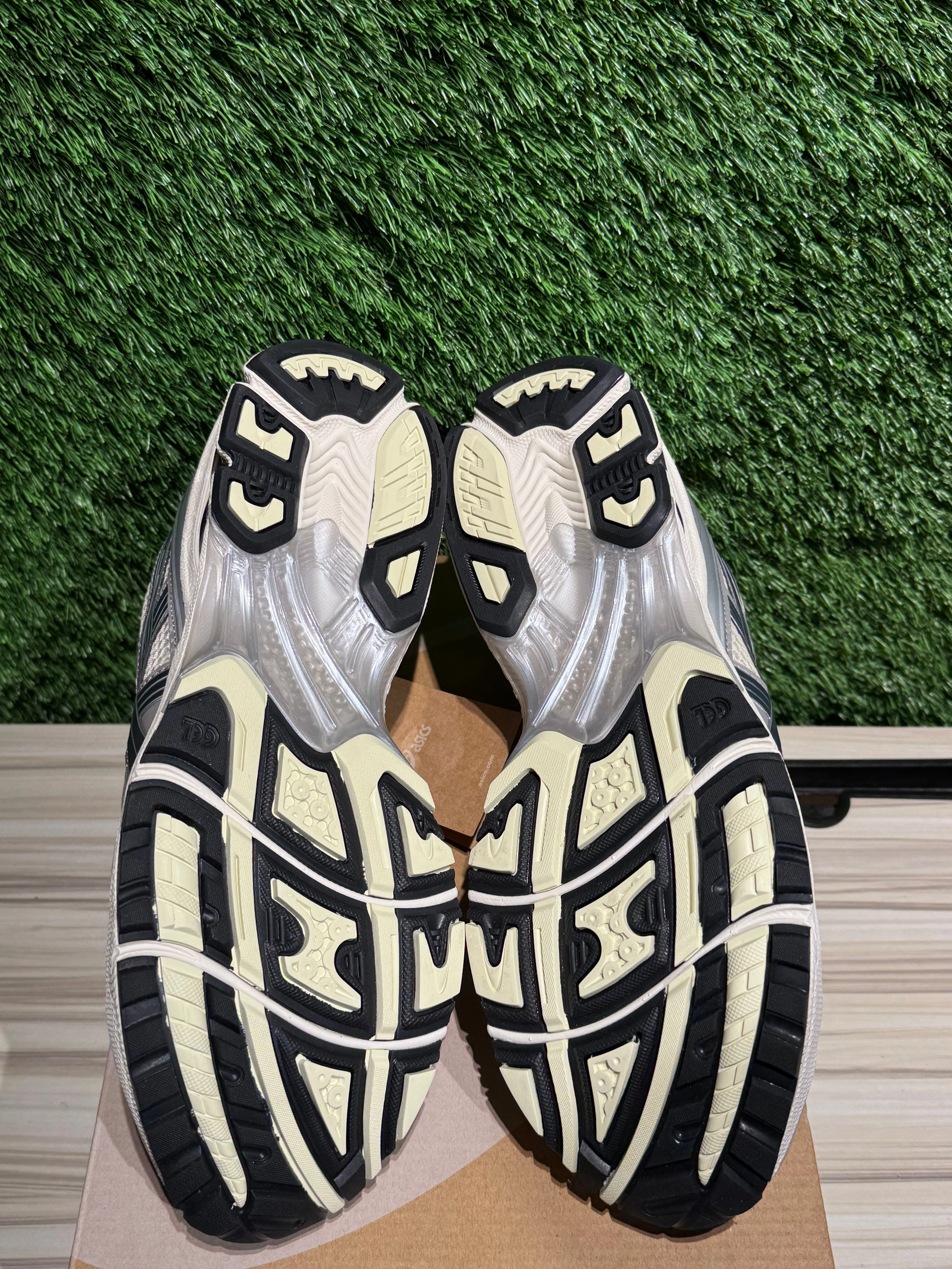 ASICS Gel-Kayano 14 Oyster White Steeple Grey Sz 13 Asics Cheerleading Shoes