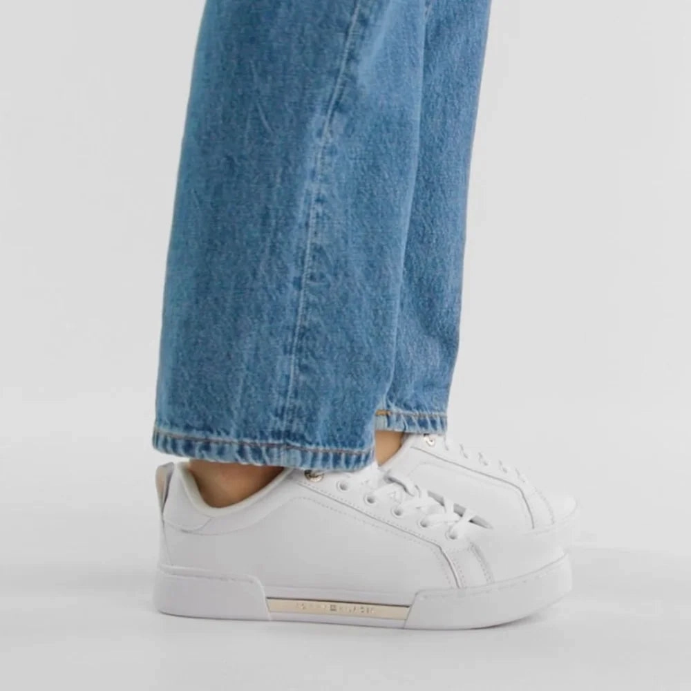 Tommy Hilfiger Chique Court Sneakers Women FW0FW07634-WHT Sneakers That Make You Taller