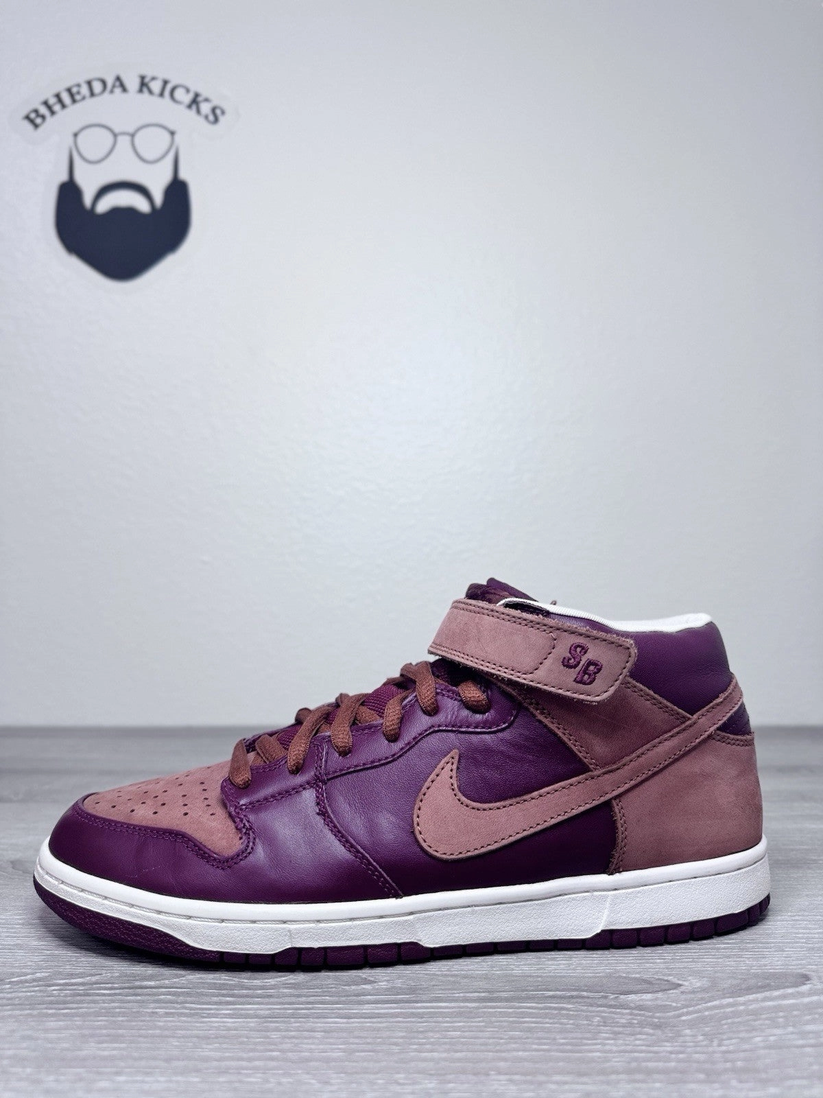 Size 11.5 - Nike Dunk SB Mid Pro Red Pony 2007 314383-621 Mens Preowned Og Asics Matflex 7 Wrestling Shoes