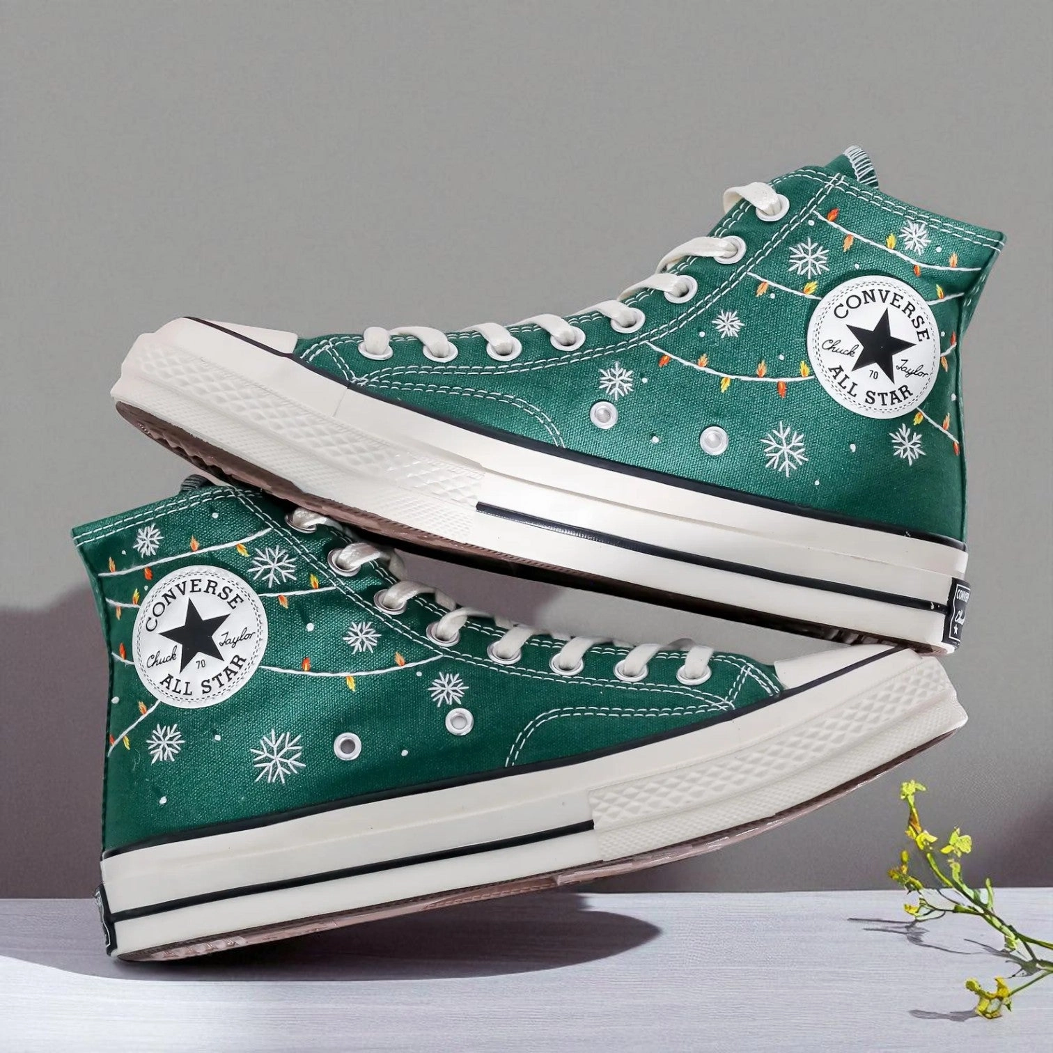 Converse Embroidered Christmas Chucks Purple