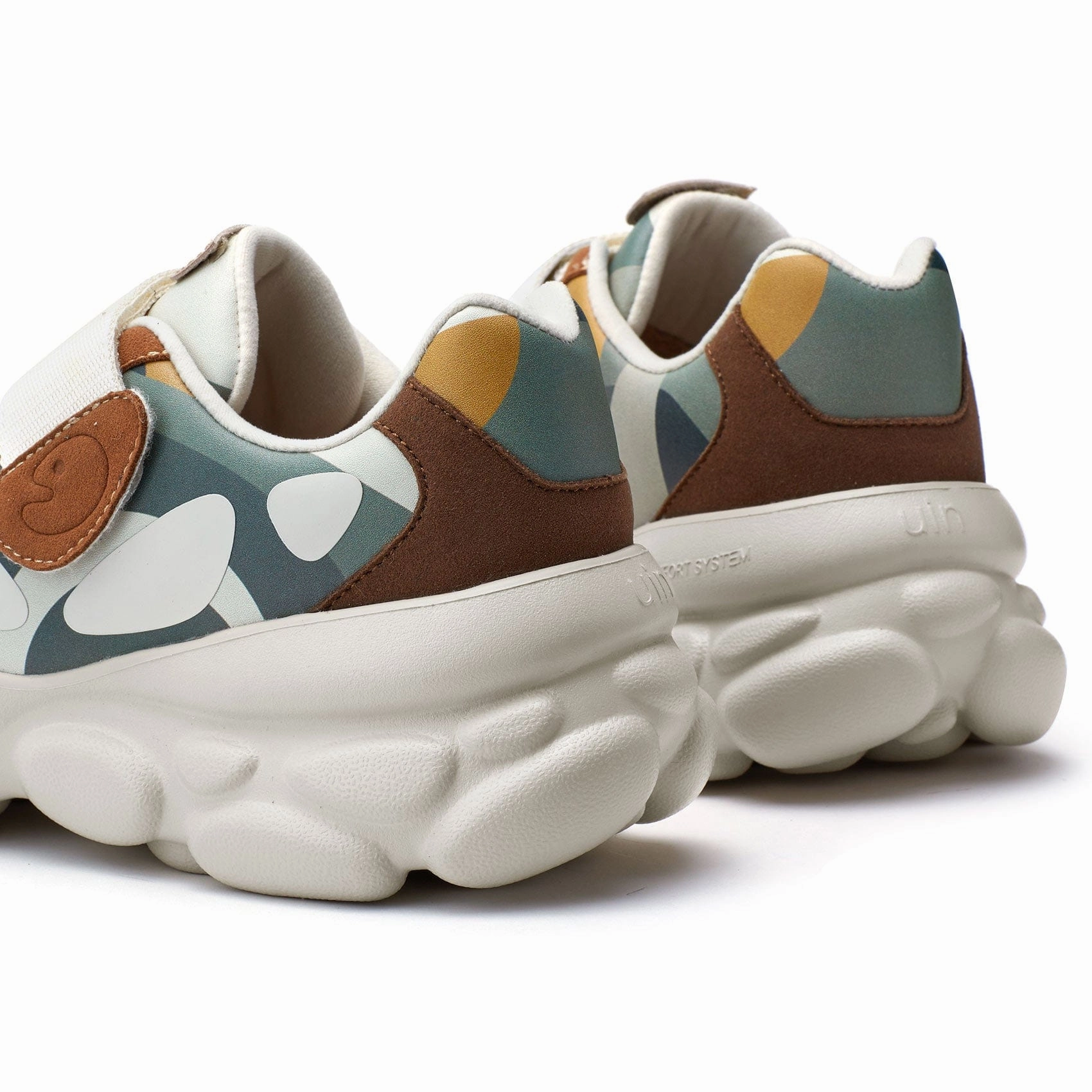 Country Stone Road Ronda I Women Lightweight Running Shoe