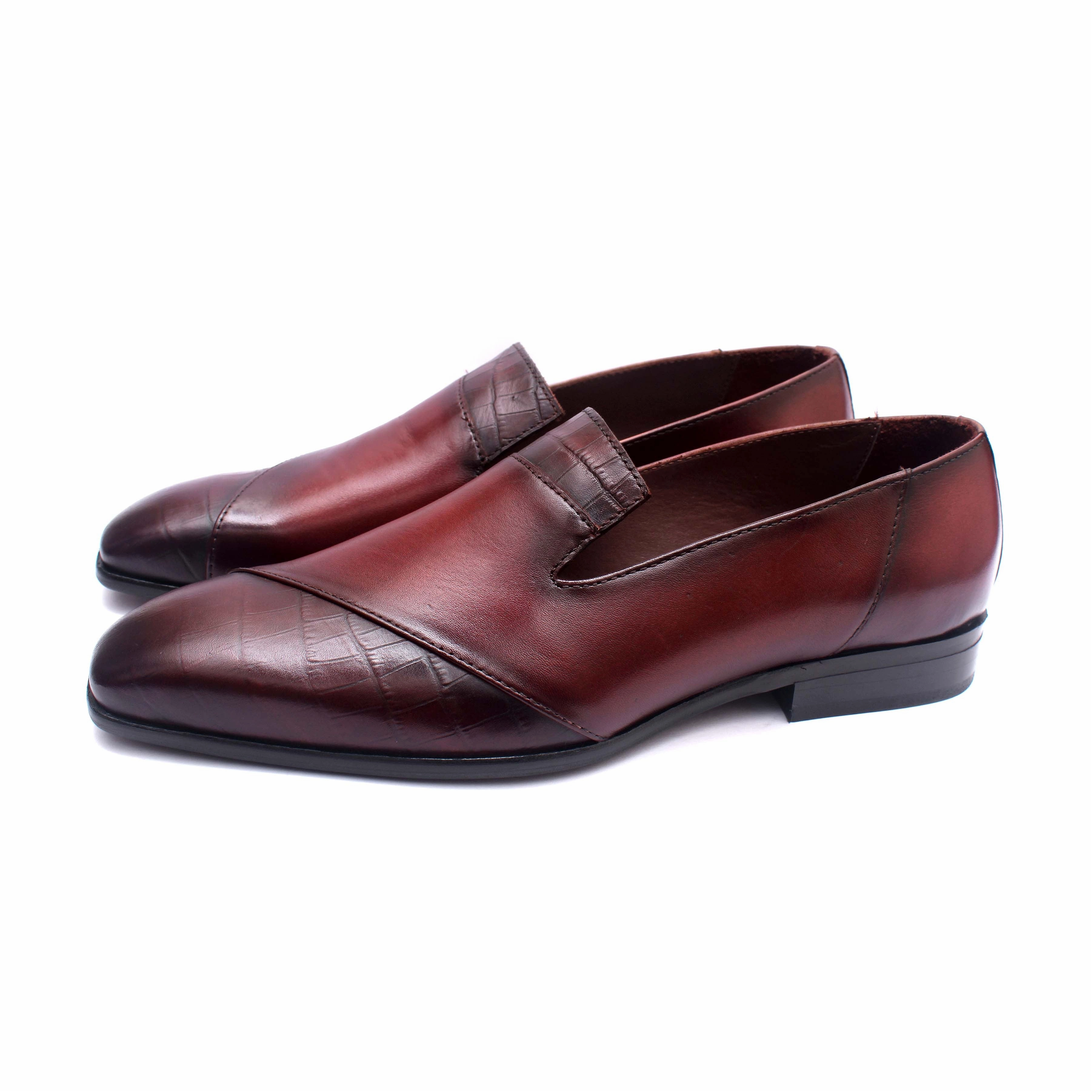 Loafers Fall 2024 Croco Textured Loafers - Wine