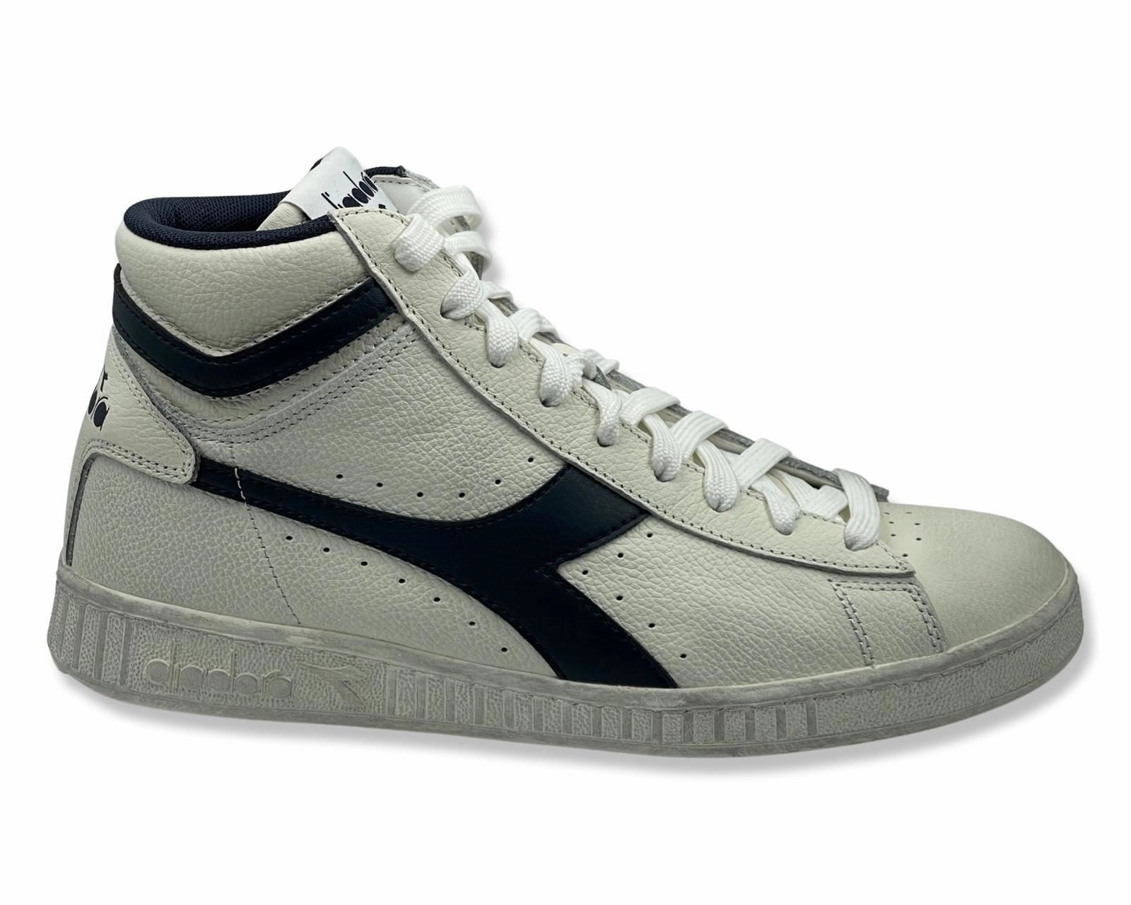 Long Distance Running Track Shoes Diadora Game L High Waxed Sneakers in White for Men's