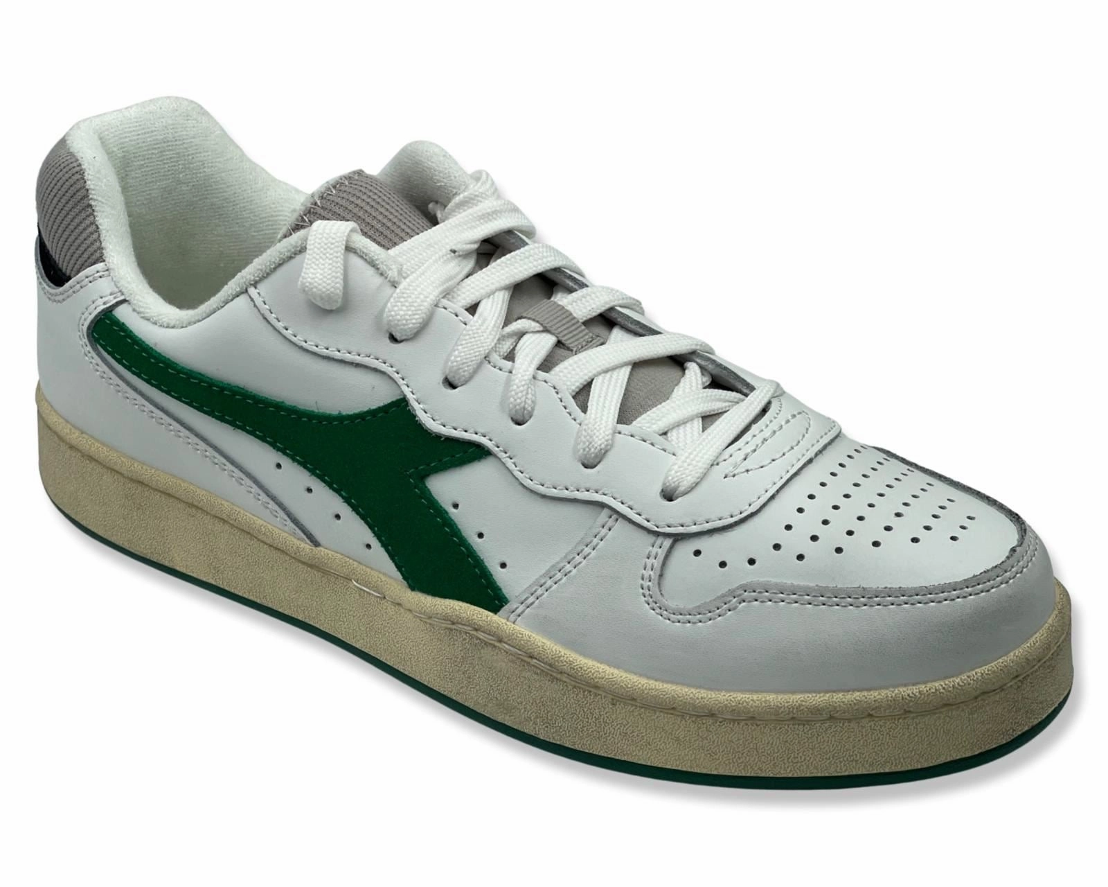 Neutral Running Shoes Diadora MI Basket Low sneakers In White & Green For Men's