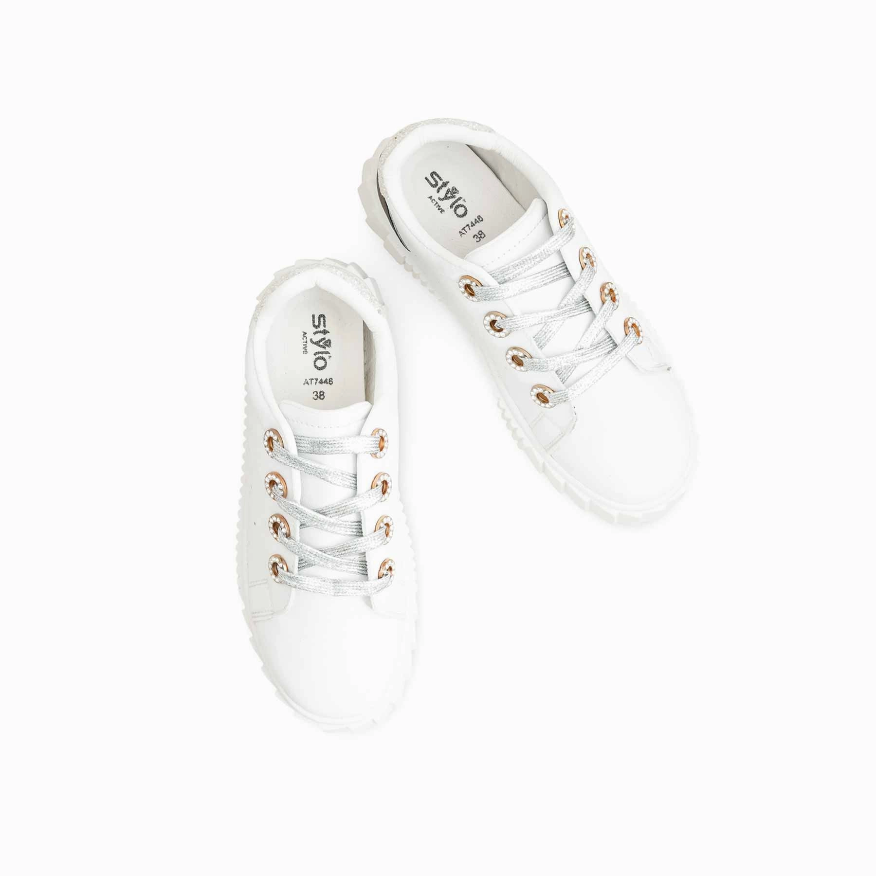 Casual Slip On Dress Shoes White Casual Sneaker AT7448