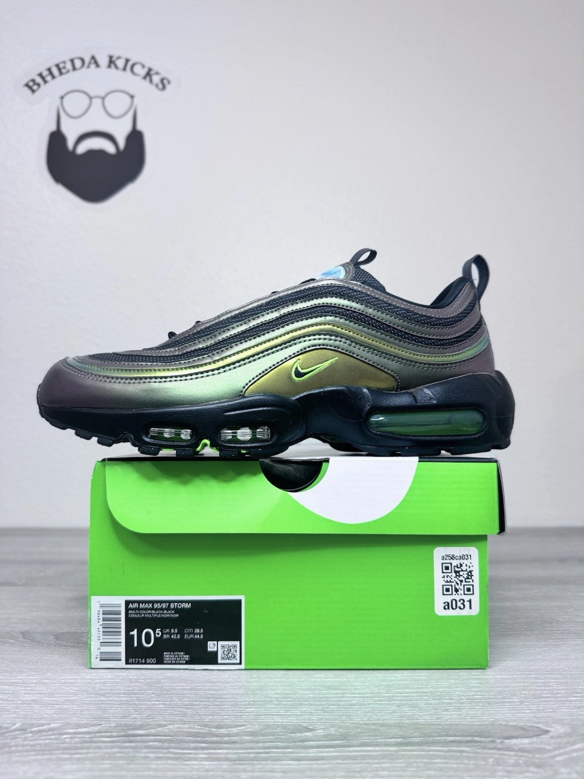 Asics Running Shoes Size 7.5 Size 10.5 - Nike Air Max 95/97 PE University of Oregon Storm II1714-900 Worn 1x