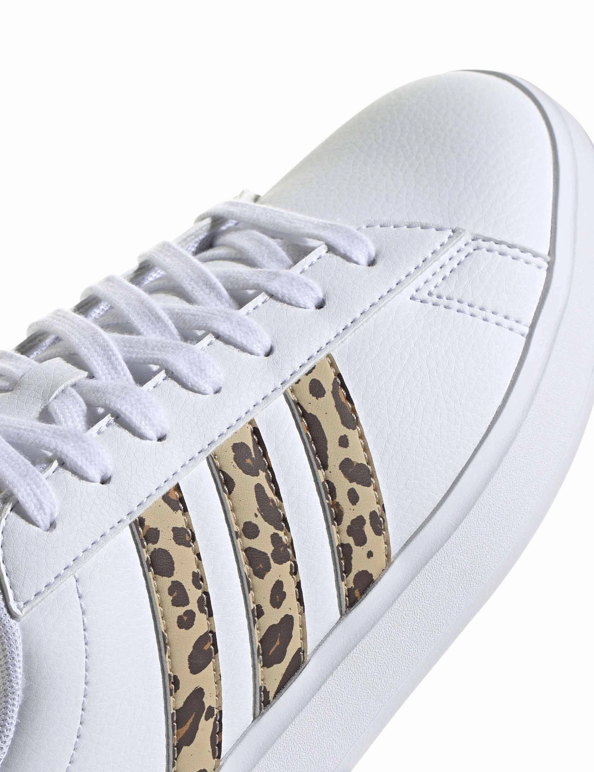 Grand Court 2.0 Shoes - Cloud White/Magic Beige/Matte Gold Adidas Vl Court Bold Platform Shoes