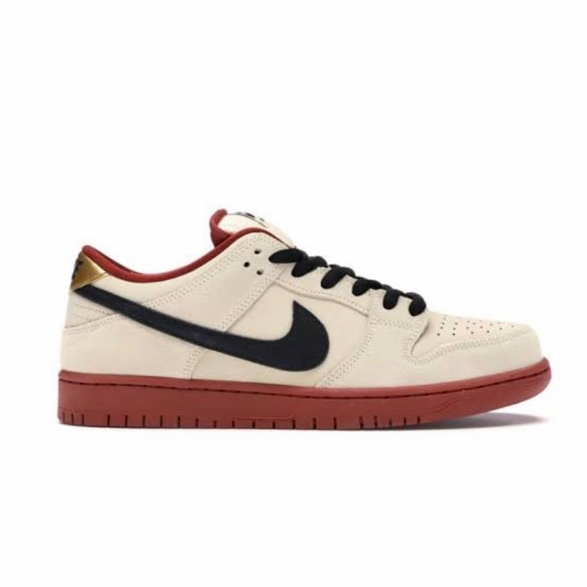 Asics Shoes New Releases Nike SB Dunk Low Pro Hennessy Muslin Black