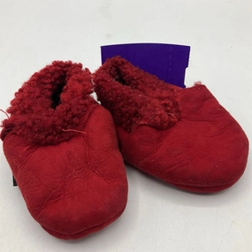 Size NB: Kina Red Fuzzy Baby Slippers Dr Weil Slippers