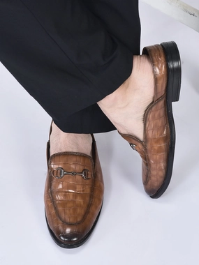 Flat Bride Shoes Men Tan Embossed Leopard Print Design with Horsebit Buckle Ethnic Party Back Open Slip On Mules Shoes