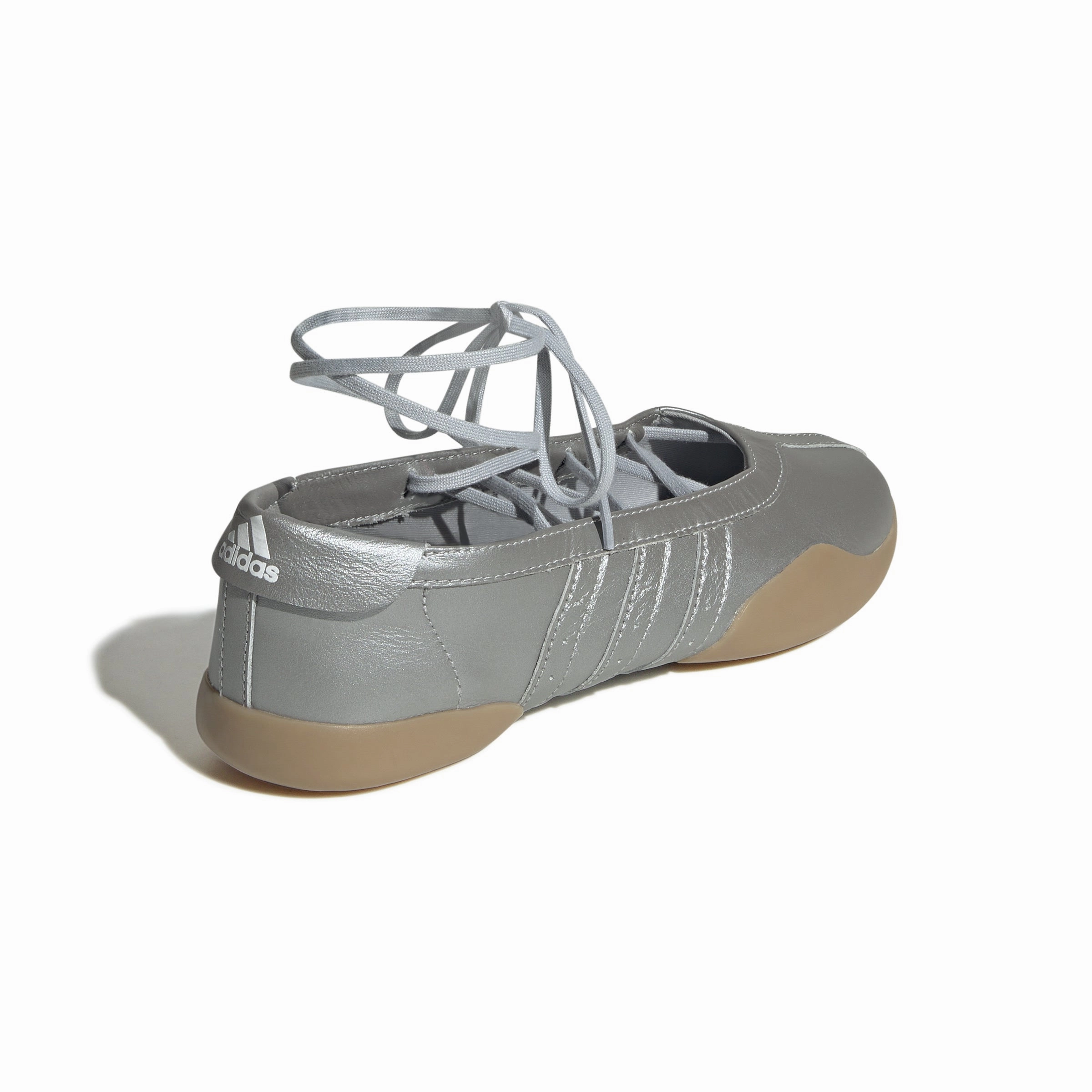 Adidas Dame 8 Basketball Shoes Women's adidas Taekwondo MEI Ballet  Silver Metallic/Gum 3 JR7032