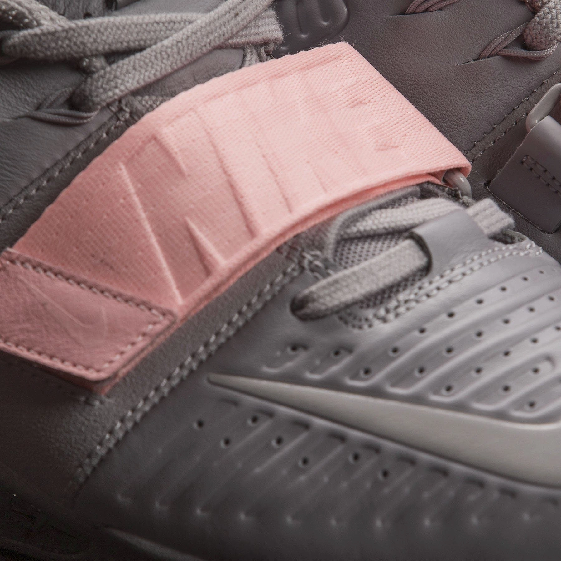 Asics Gel Lyte Iii Running Shoes Nike - Romaleos 3 XD Men's Weightlifting Shoes (Atmosphere Grey/Pink Tint/Gunsmoke)