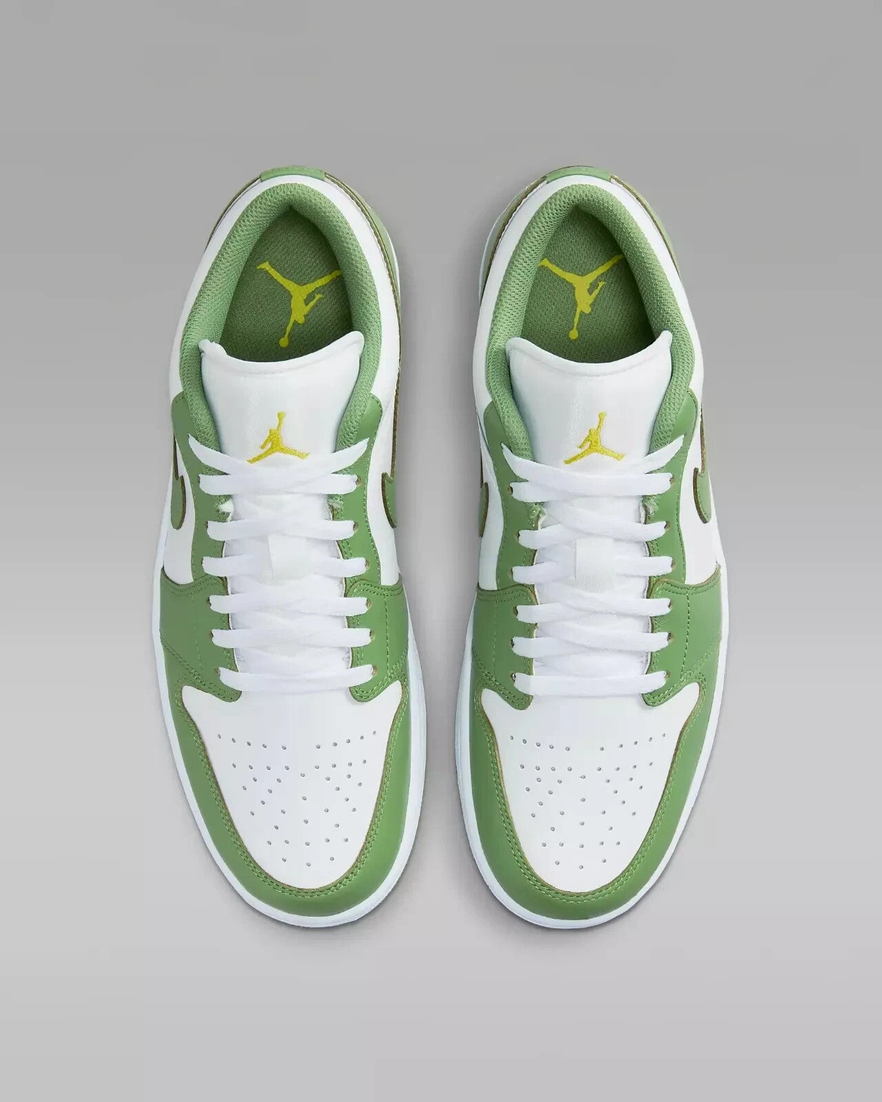 Nike Air Jordan 1 Low SE HF4823-100 Sneaker Men White Green Leather Shoes TF6886 (White,8.5) Asics Gel Rocket 6 Volleyball Shoe