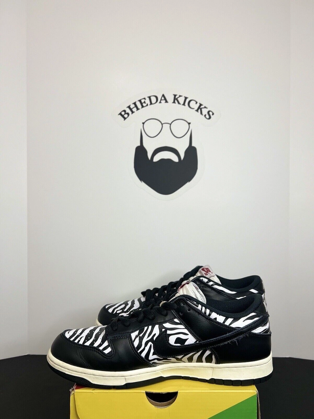 Asic Shoes Near Me Nike Quartersnacks x Dunk Low SB Zebra Rare DM3510-001 Preowned Mens Size 11