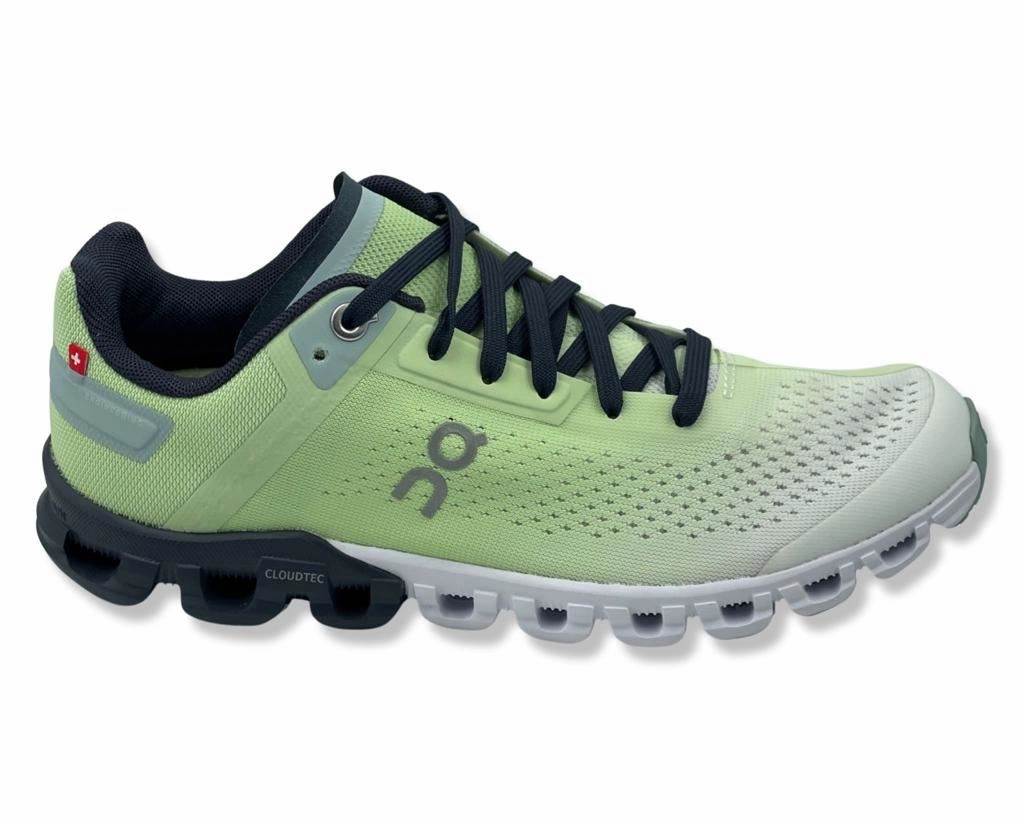 Water Resistant Trail Running Shoes On Cloudflow Sneakers In Meadow Green & White For Men's