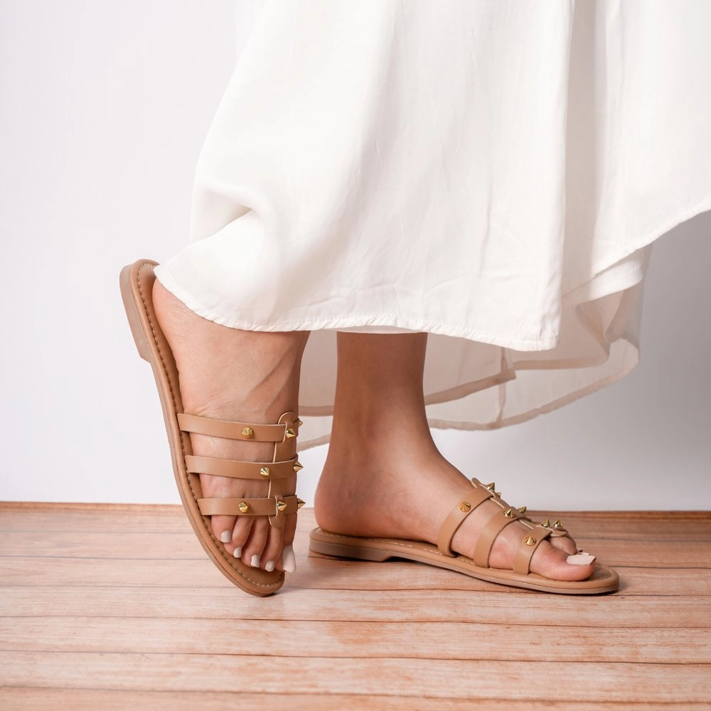 Flat Shoes Good For Feet Beige Studded Flat Sandals