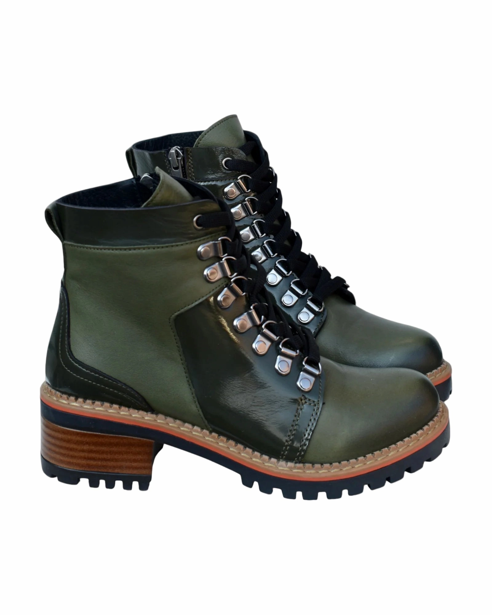 Nike Air Cross Trainer 3 Low Casual Shoes Biza Winnie Boot Women's