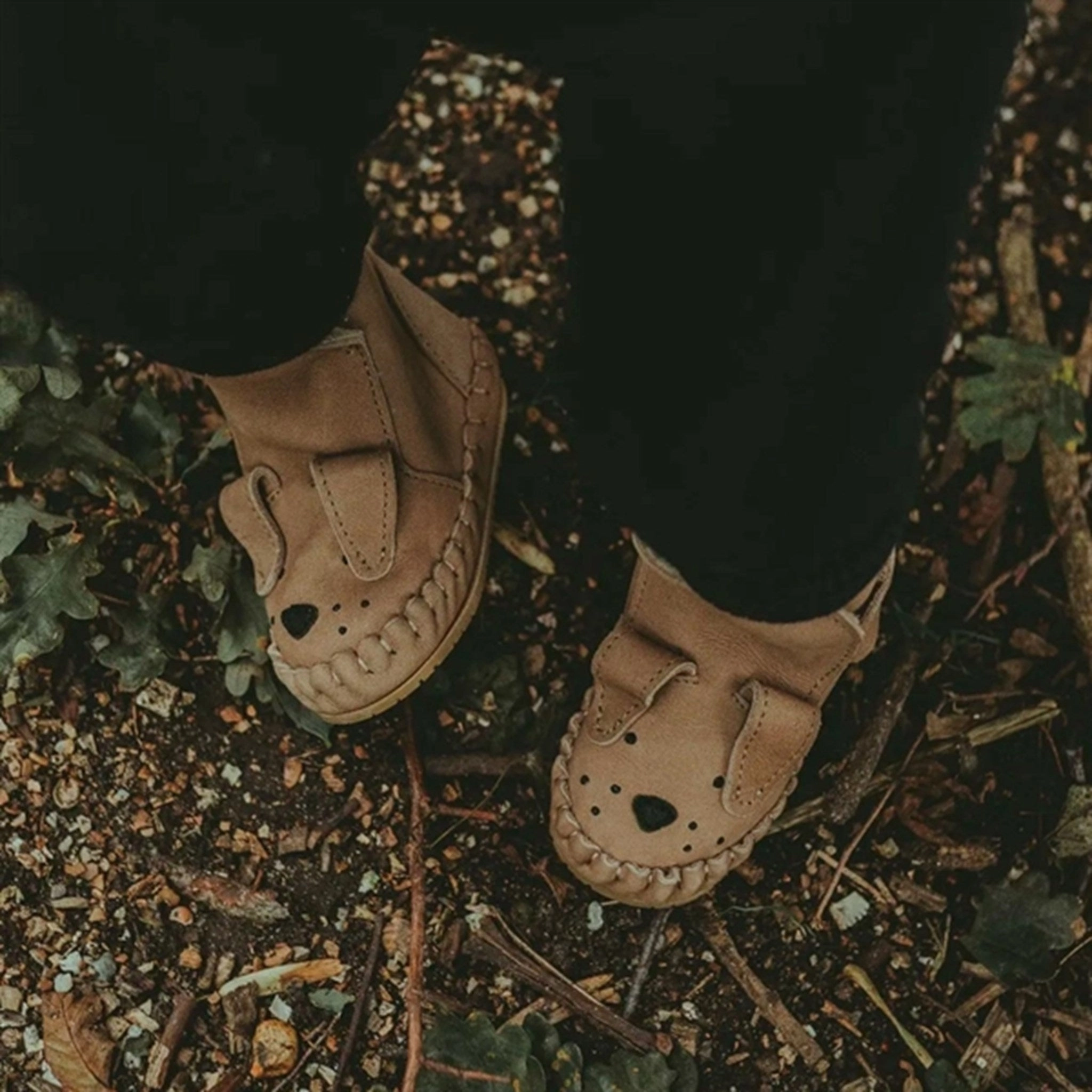 Donsje Baby Kapi Classic Lining Dog Truffle Nubuck Harley Slippers