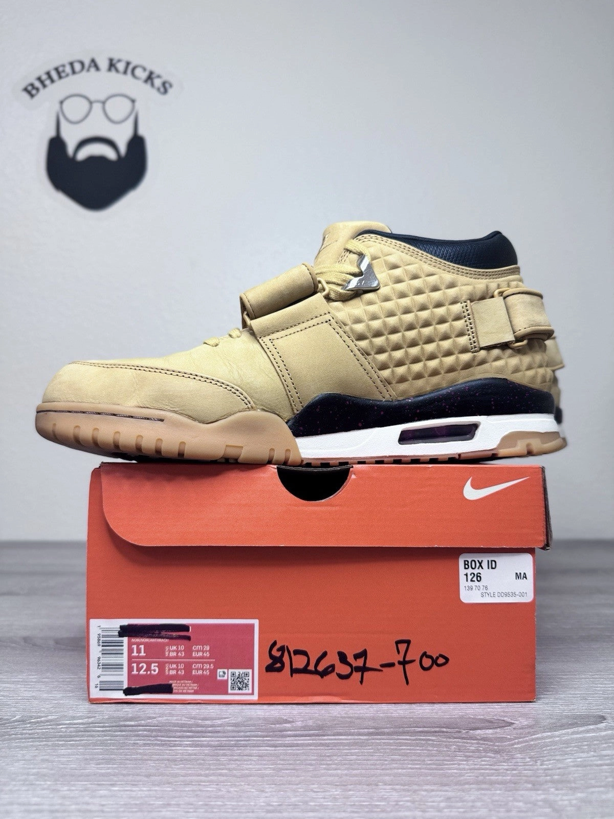 Size 11 - Nike Air Trainer V Cruz Wheat 2015 812637-700 Preowned Authentic Swiatek Asics Shoes