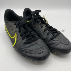 Asics Shoes Vs Skechers Size 1Y: Nike Black/Yellow Lace-Up Soccer Cleats