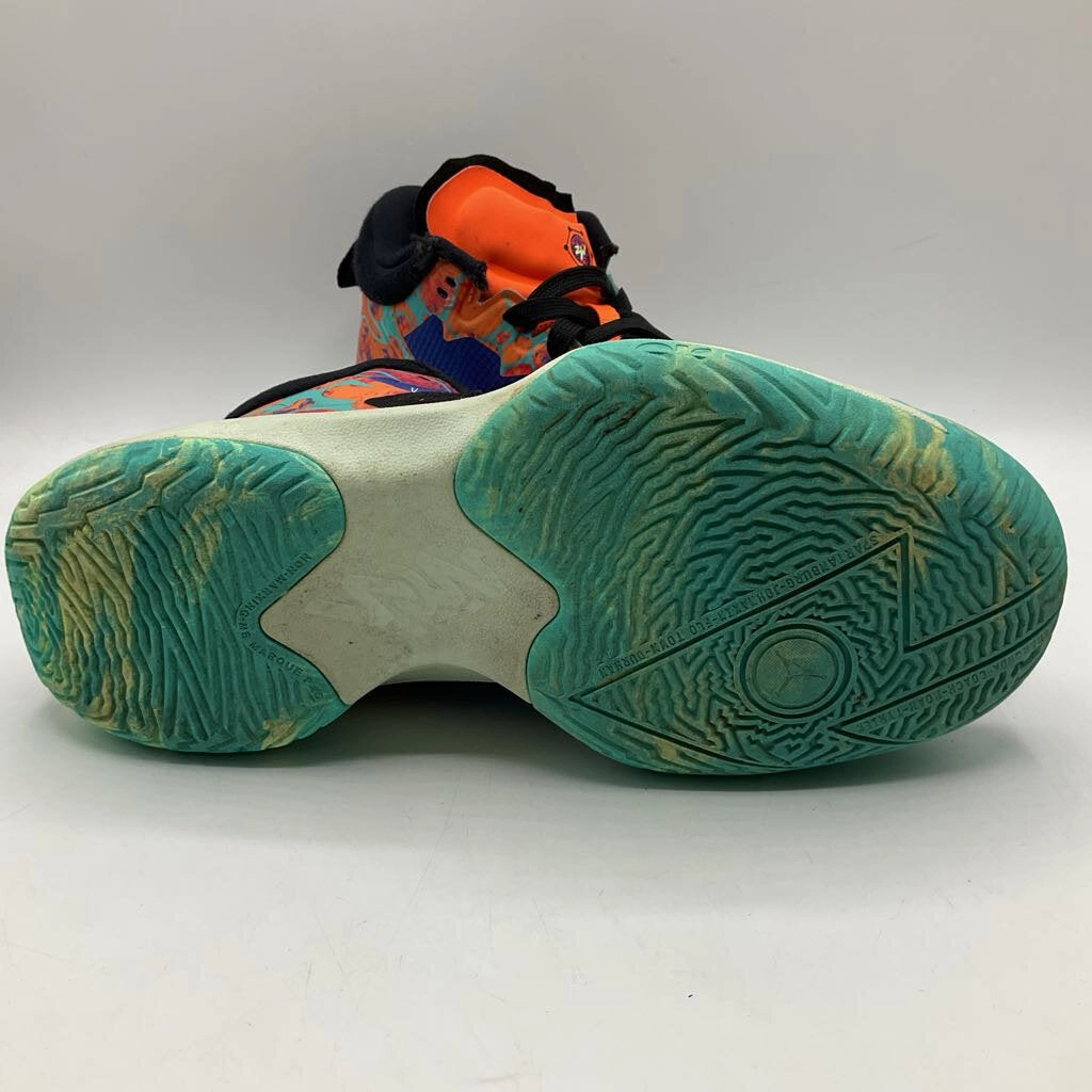 Used Asics Wrestling Shoes Size 5Y: Nike Colorful Lace-Up Air Jordan Sneakers