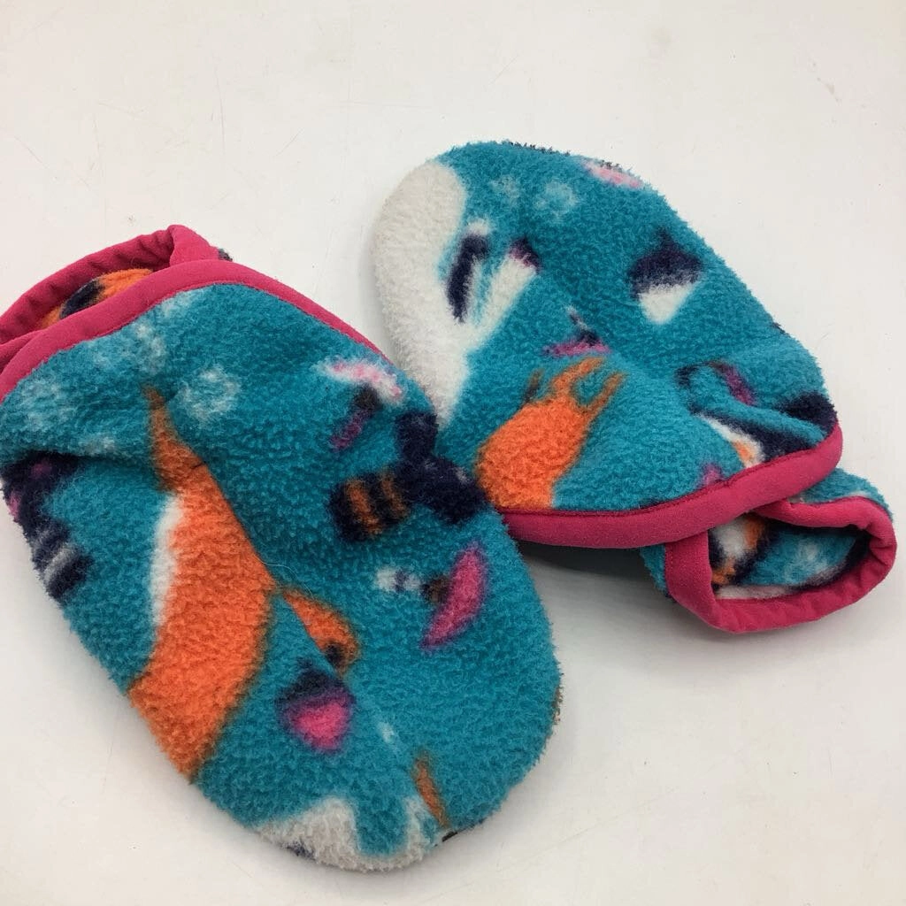 Tasman Slides Size 6-12m: Patagonia Blue Mushroom Print Fleece Baby Booties