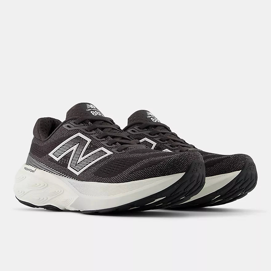 New Balance Women's 880v15