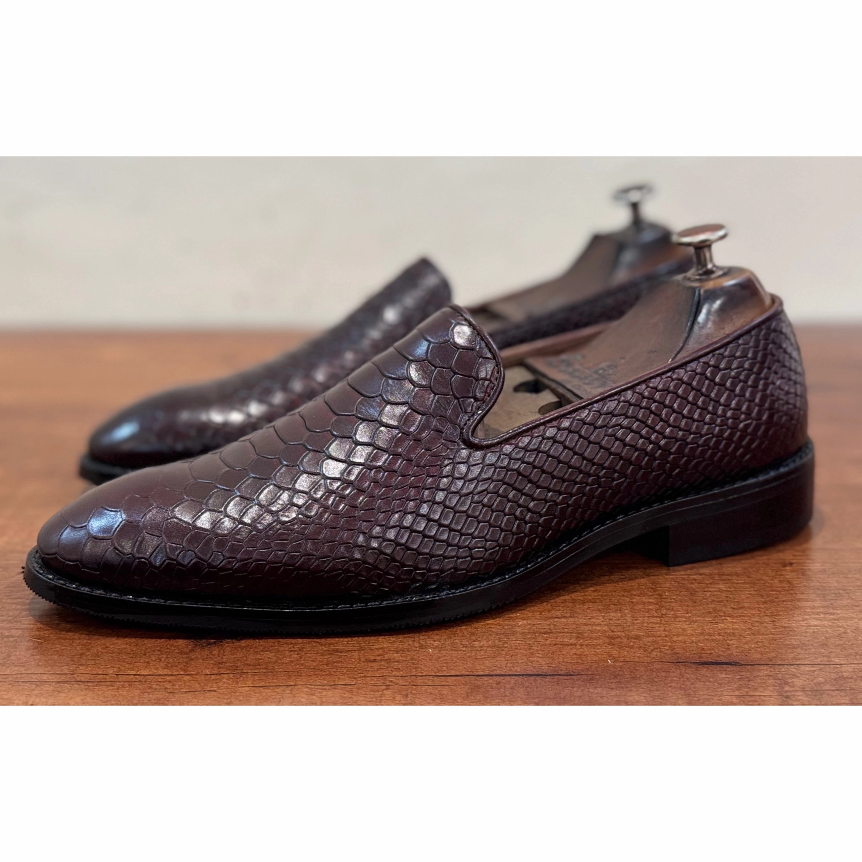 Python Embossed Loafers | Bordo Real Alligator Loafers