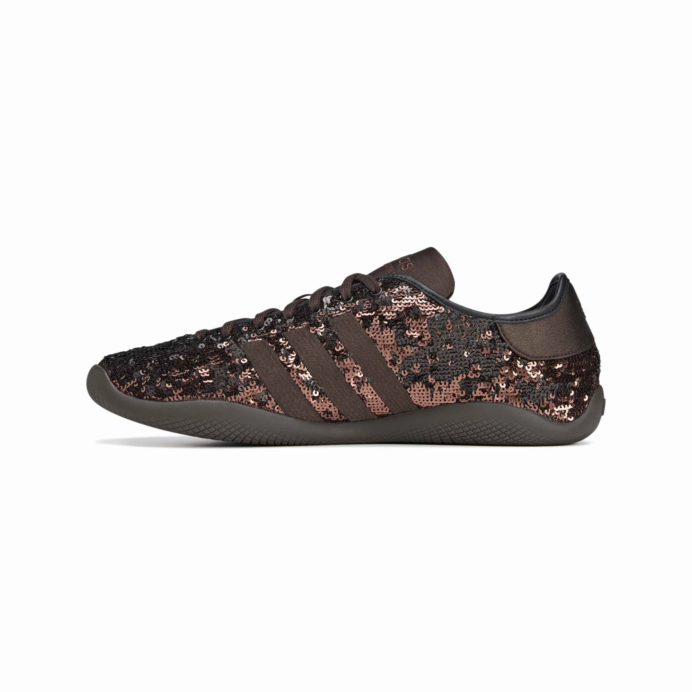 ADIDAS WB KARINTHA SEQUIN SUCOL/DBROWN/CBLACK KH8798 Adidas Ligra 8 Volleyball Shoe
