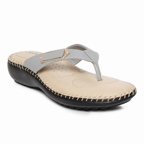 Sandals With Small Wedge Paragon  K6013L Women Sandals | Casual & Formal Sandals | Stylish, Comfortable & Durable | For Daily & Occasion Wear