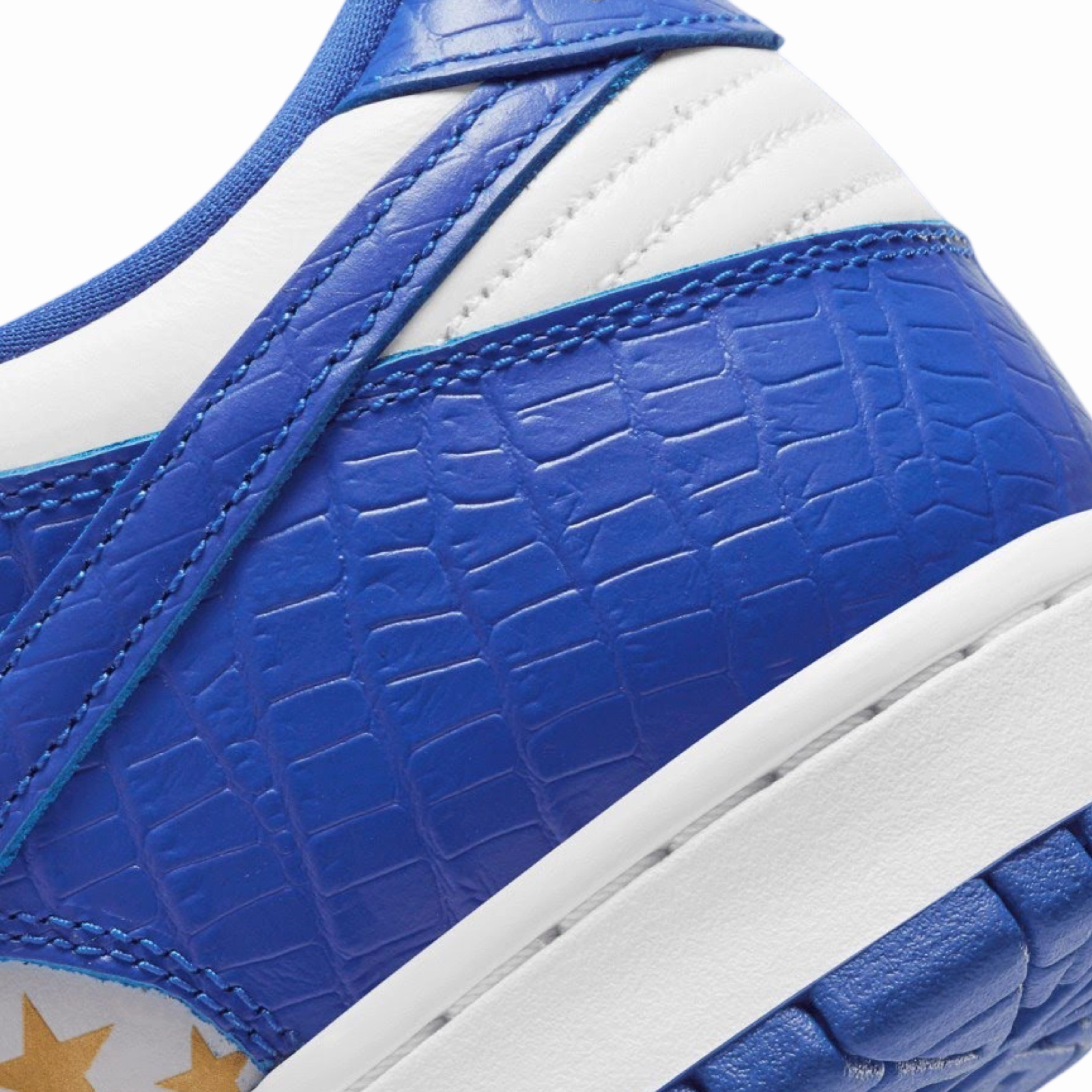 Asics Gel-cumulus 23 Running Shoe Supreme x SB Dunk Low OG QS White Hyper Blue Metallic Gold