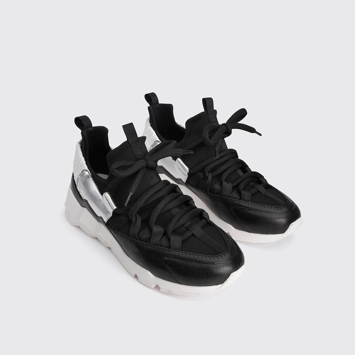 TREK COMET SNEAKERS Poizon Sneakers