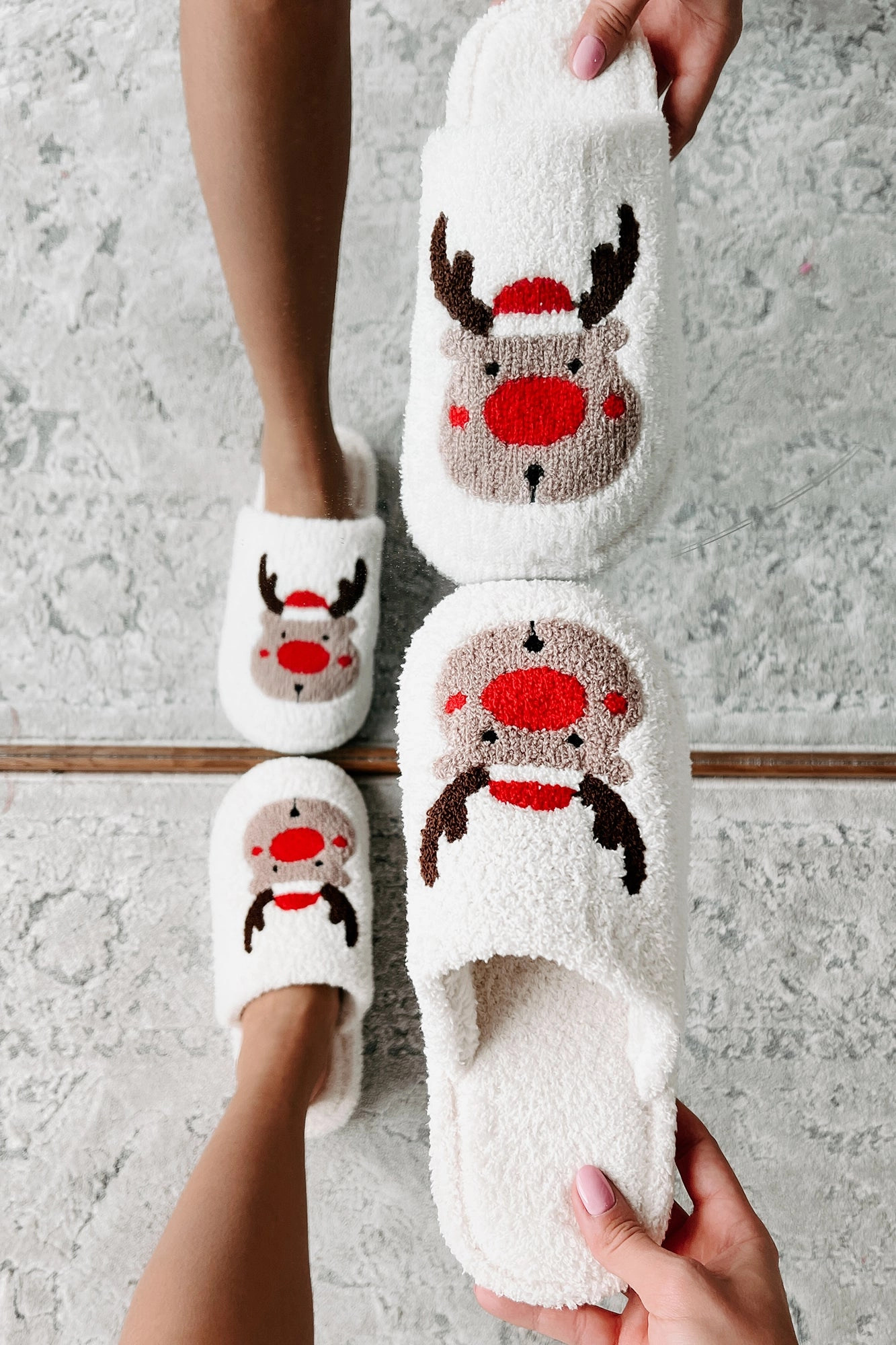 Lamb Skin Slippers Hey Rudolph Fuzzy Reindeer Slippers (White/Reindeer)