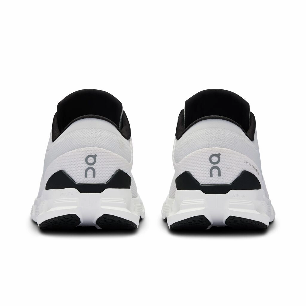 'On Running' Men's Cloud X 4 - Ivory / Black Best Running Shoe Brand