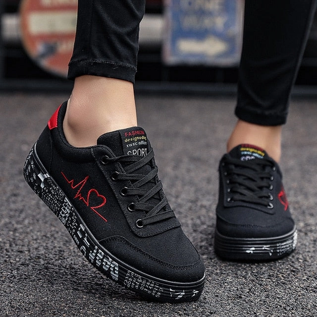 Flat Church Shoes TYDZSMT 2020 Fashion Women Vulcanized Shoes Sneakers Ladies Lace-up Casual Shoes Breathable Canvas Lover Shoes Graffiti Flat