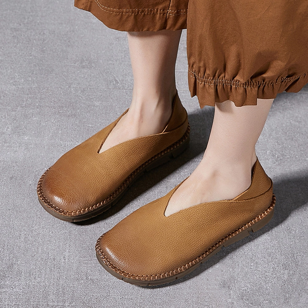 V-cut Slip-On Flat Leather Shoes Slippers Flat Shoes Special Occasions