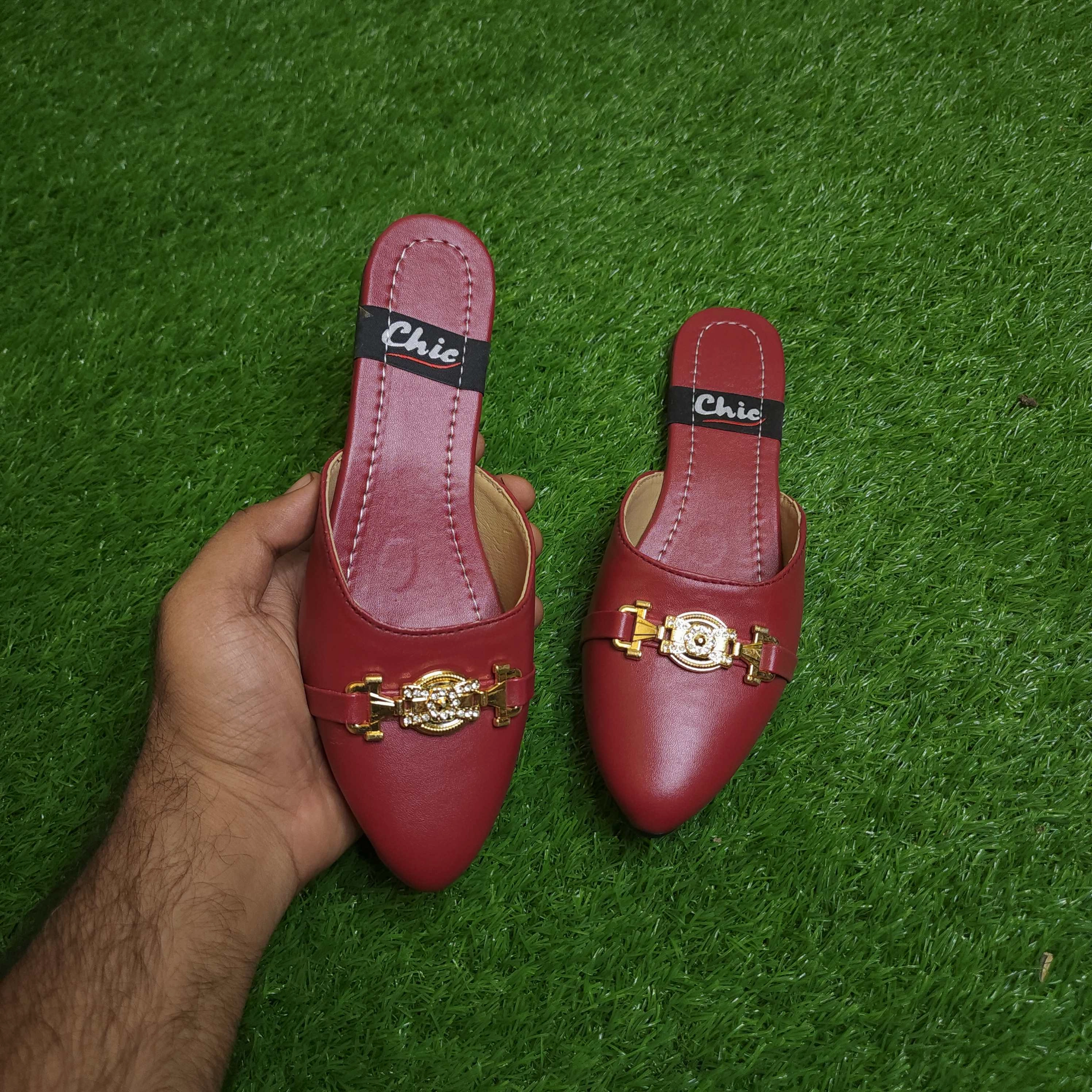 Flat Shoes With Stones Red Buckle Mules In Flat Sole