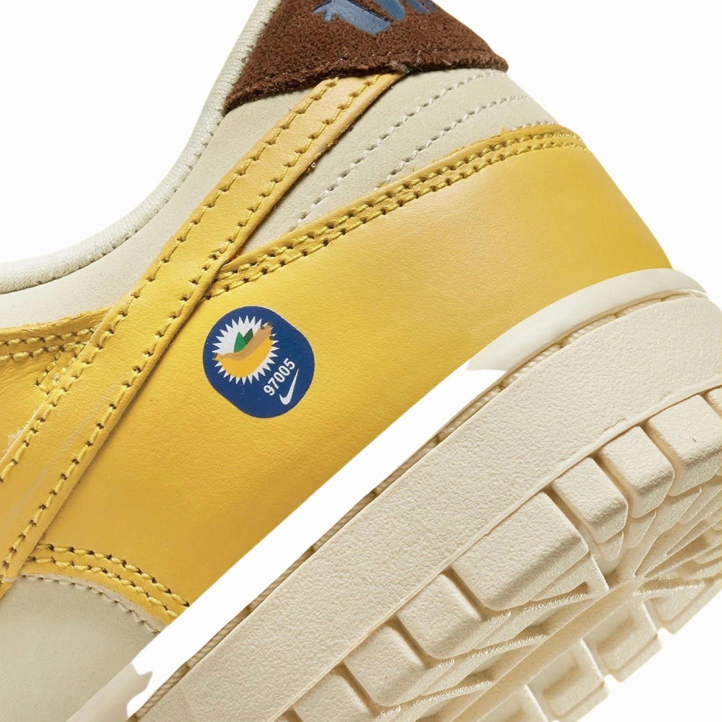 Women's Dunk Low Deluxe Banana Coconut Milk Vivid Sulphur Asics Gel Fuji Racer 3 Trail Running Shoe