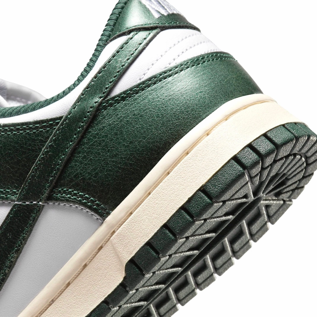 Women's Dunk Low White Pro Green Coconut Milk Vintage Cream Asics Upcourt 3 Badminton Shoes